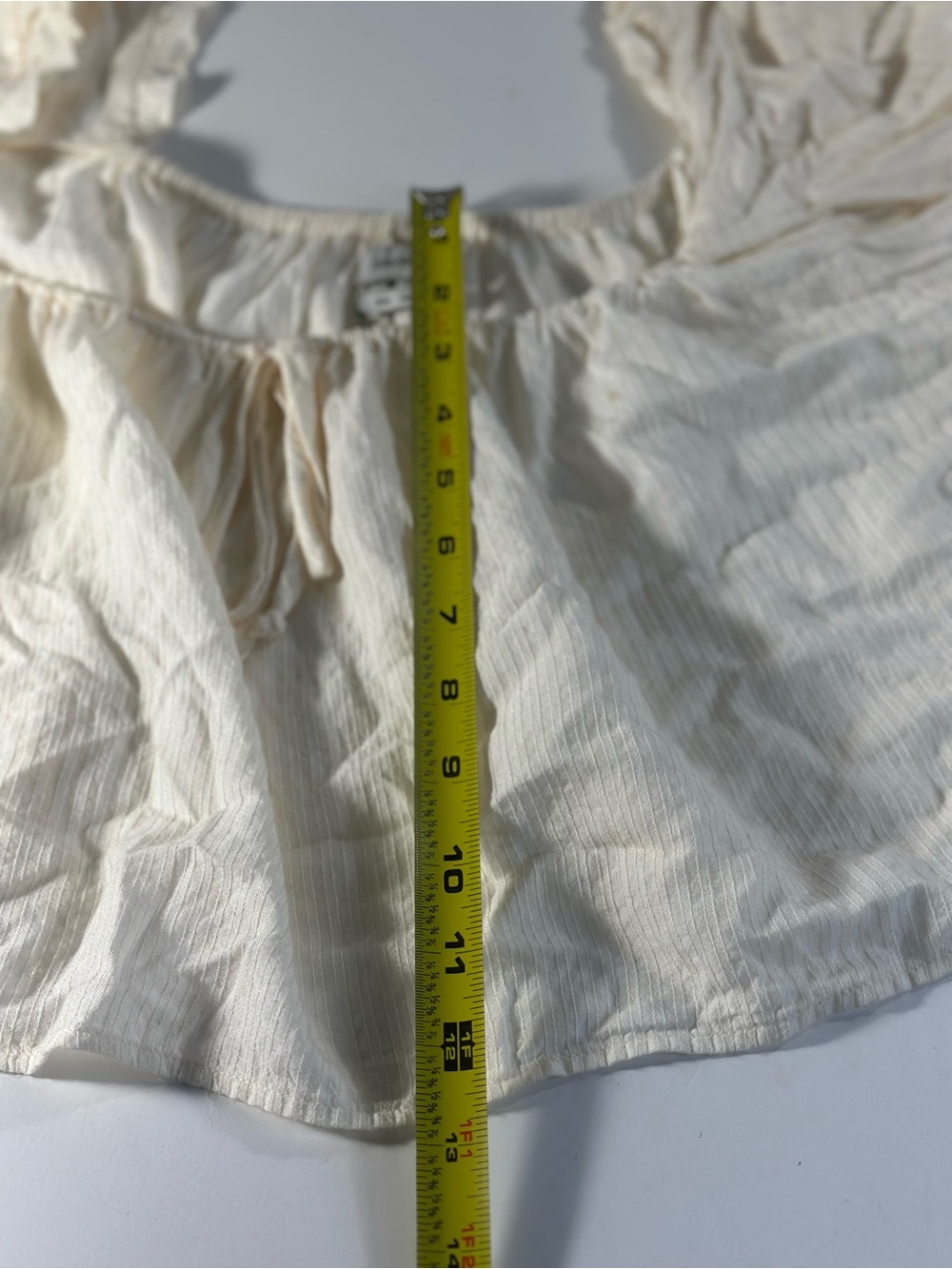Urban Outfitters Cream ECOVERO Puff Sleeves Peasant Top Tie Front Medium - Picture 7 of 8